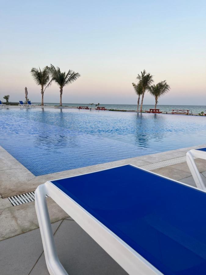 Beach Front Le Bon