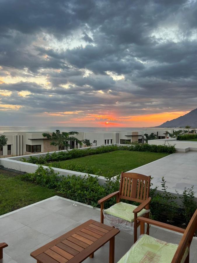 Villa Beach Front Le Bon